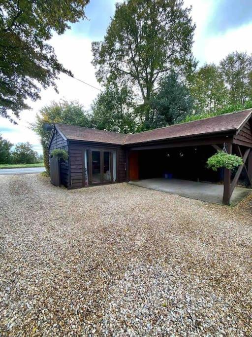 Winterborne Lodge Blandford Forum Buitenkant foto